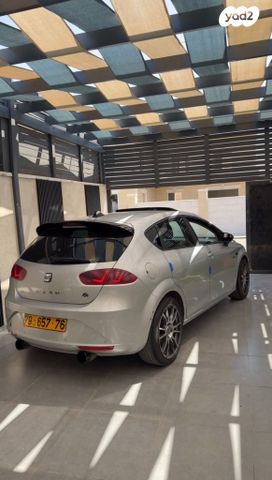 מודעת רכב סיאט לאון