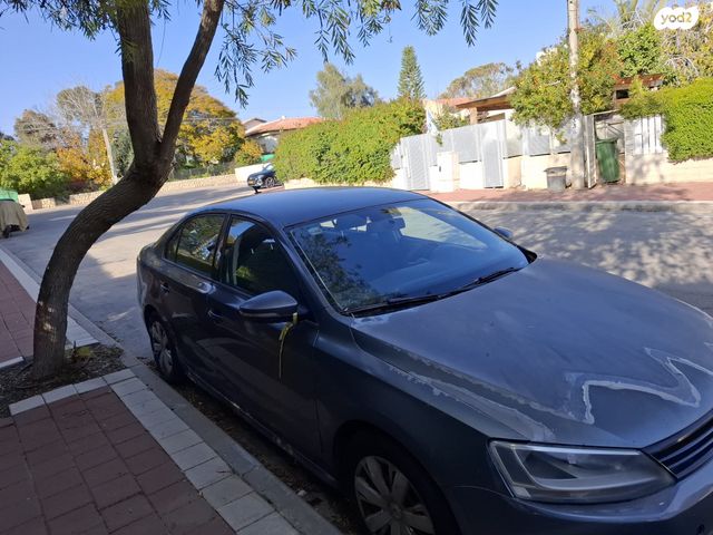 מודעת רכב פולקסווגן ג'טה 