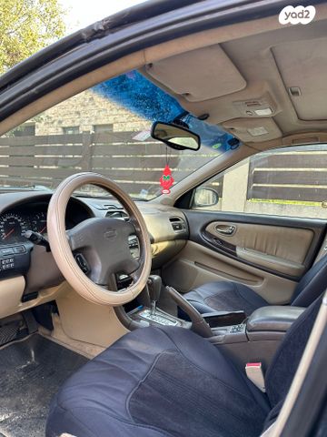 ניסאן מקסימה