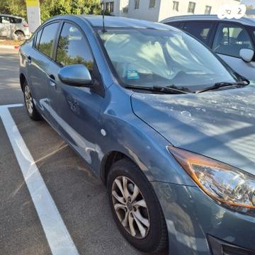 מודעת רכב מאזדה 3