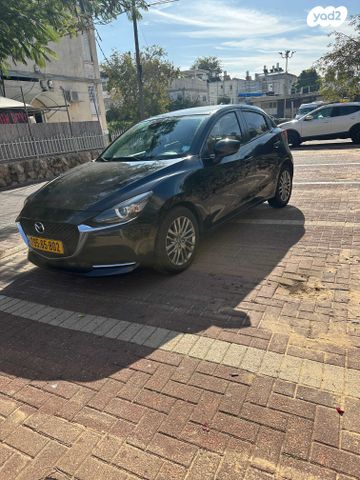 מודעת רכב מאזדה 2