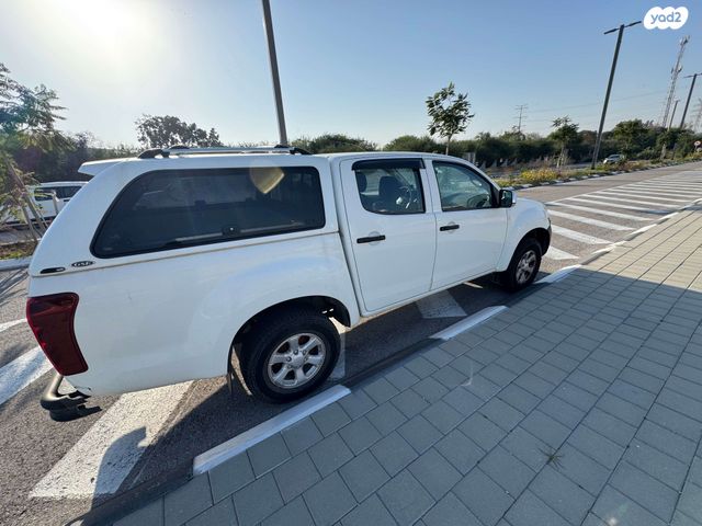 מודעת רכב איסוזו די-מקס