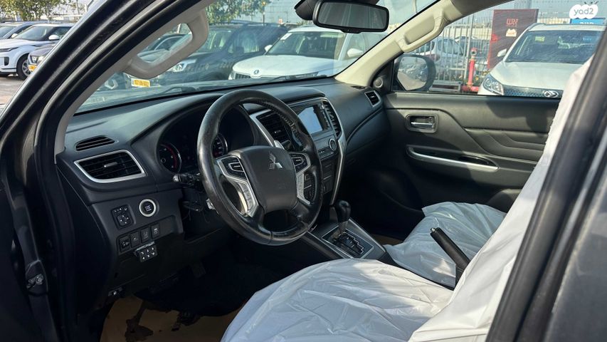 מודעת רכב מיצובישי טרייטון / L200 2