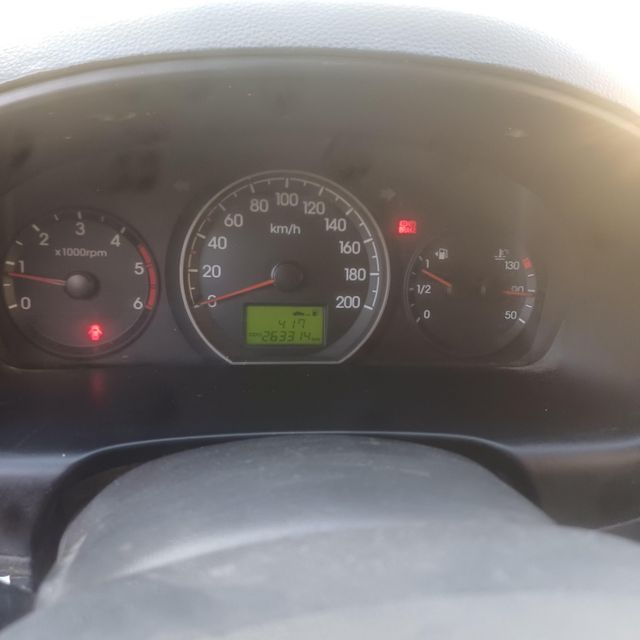 מודעת רכב יונדאי H-1 / i800