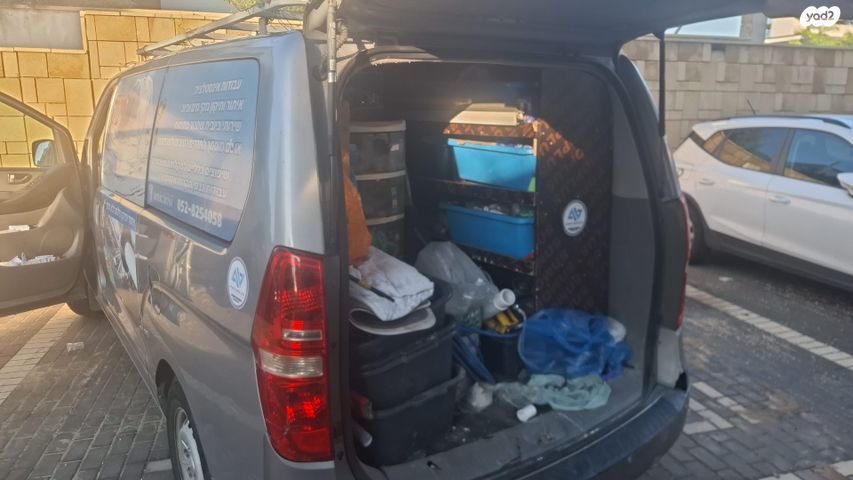 יונדאי H-1 / i800