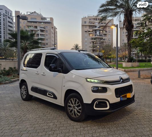 מודעת רכב סיטרואן ברלינגו