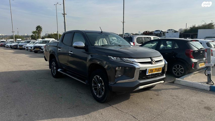 מיצובישי טרייטון / L200