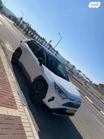 טויוטה RAV4