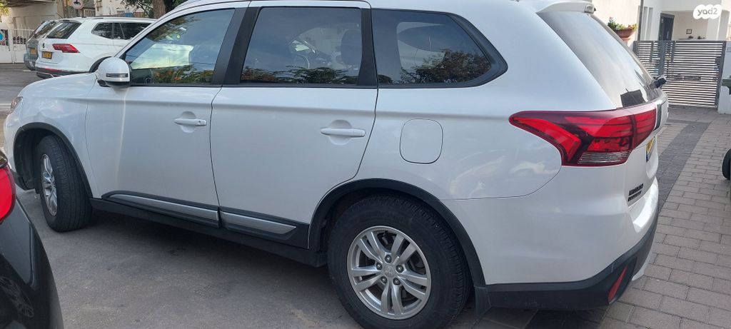 מודעת רכב מיצובישי אאוטלנדר