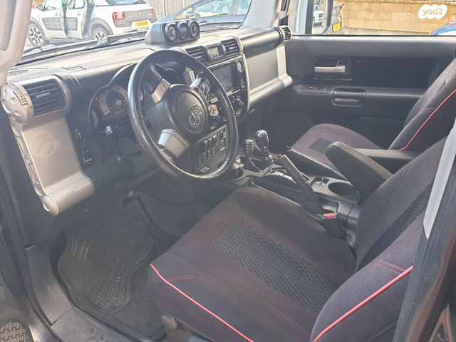 טויוטה FJ קרוזר