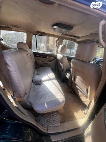 טויוטה לנד קרוזר