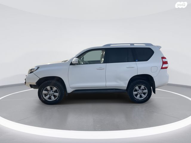 טויוטה לנד קרוזר