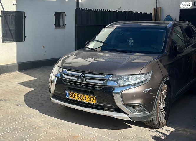 מיצובישי אאוטלנדר