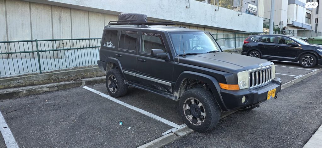 מודעת רכב ג'יפ קומנדר