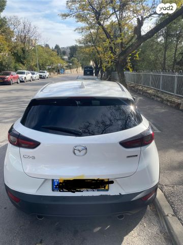 מודעת רכב מאזדה CX-3
