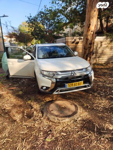 מודעת רכב מיצובישי אאוטלנדר