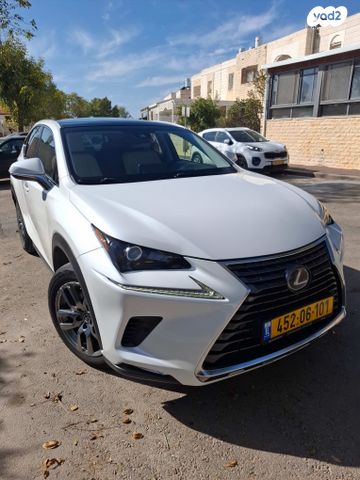 מודעת רכב לקסוס NX