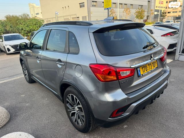 מיצובישי ASX