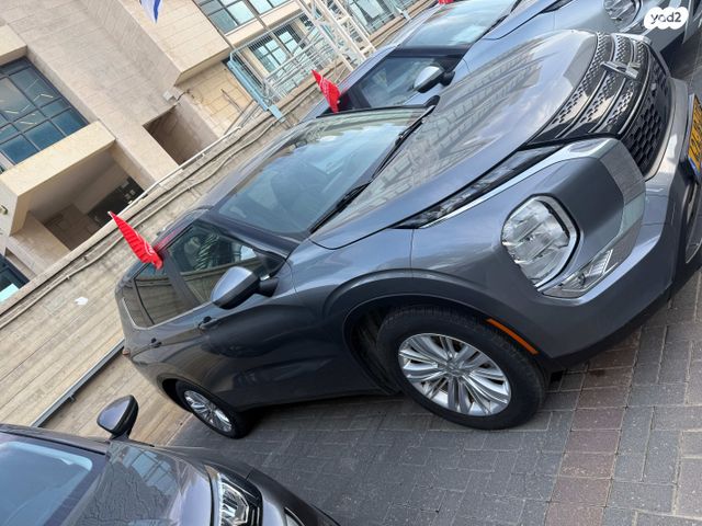 מיצובישי אאוטלנדר