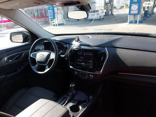 שברולט טראוורס