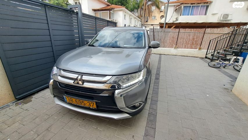 מיצובישי אאוטלנדר