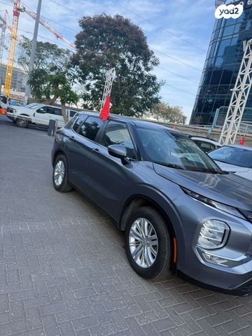 מיצובישי אאוטלנדר