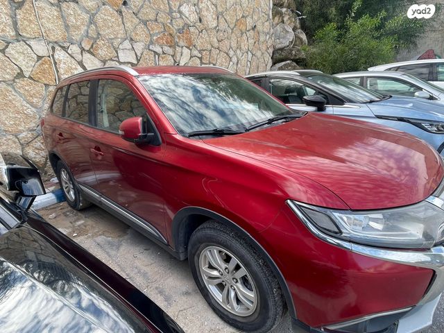 מיצובישי אאוטלנדר