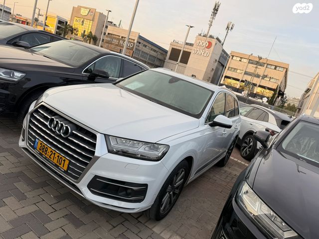 מודעת רכב אאודי Q7