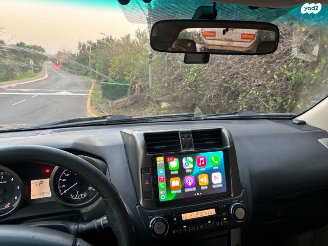 טויוטה לנד קרוזר