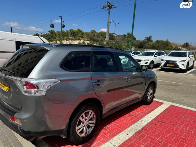 מיצובישי אאוטלנדר