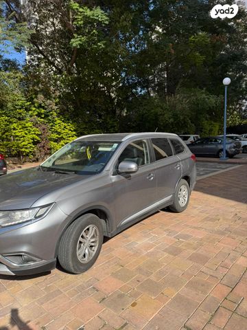 מיצובישי אאוטלנדר