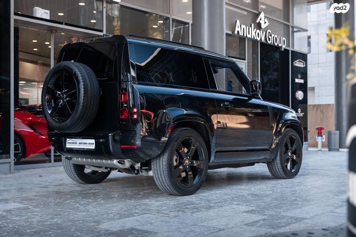 לנד רובר דיפנדר