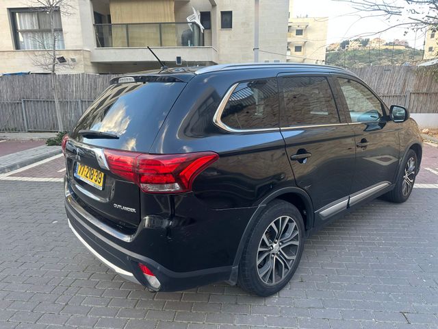 מודעת רכב מיצובישי אאוטלנדר