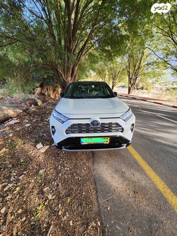 מודעת רכב טויוטה RAV4