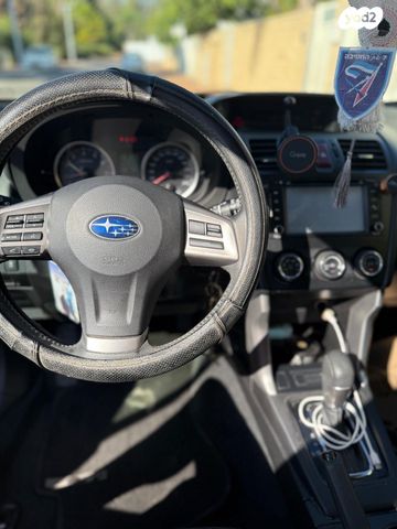 סובארו פורסטר