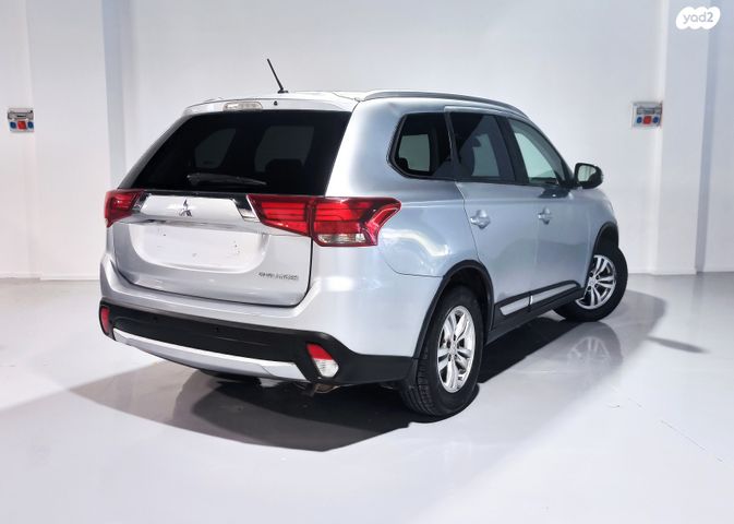 מיצובישי אאוטלנדר