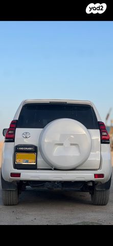 טויוטה לנד קרוזר