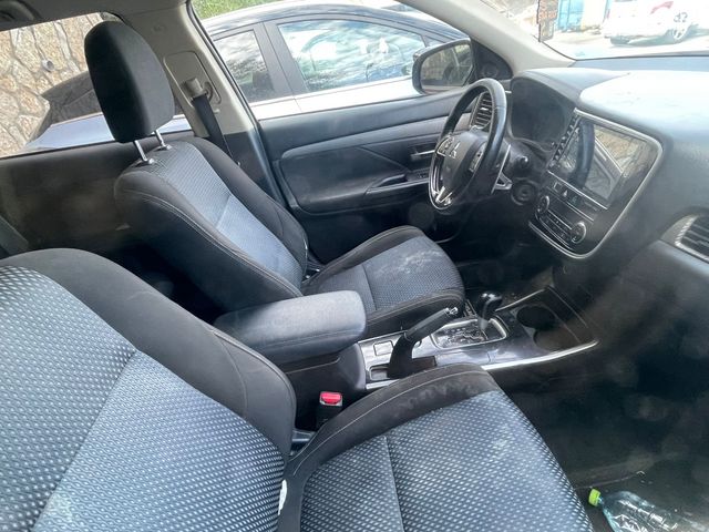 מיצובישי אאוטלנדר