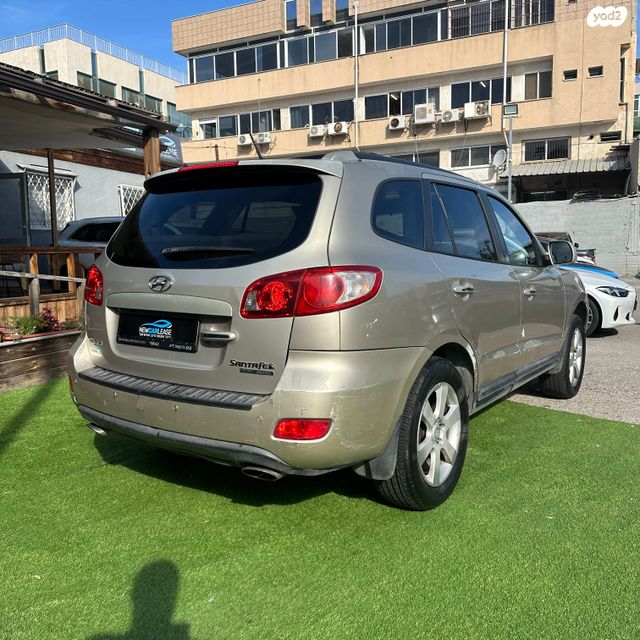 יונדאי סנטה פה