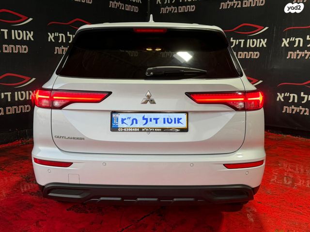 מיצובישי אאוטלנדר