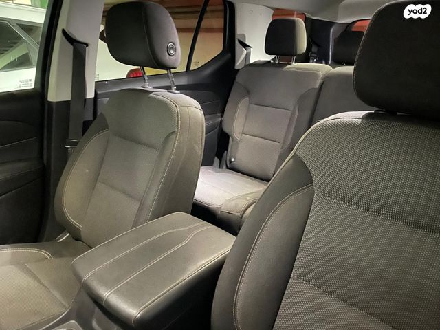 שברולט טראוורס