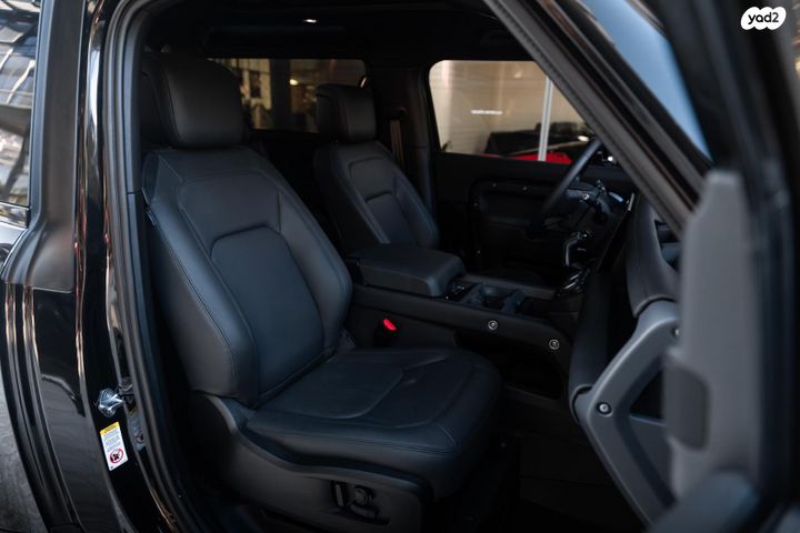 לנד רובר דיפנדר