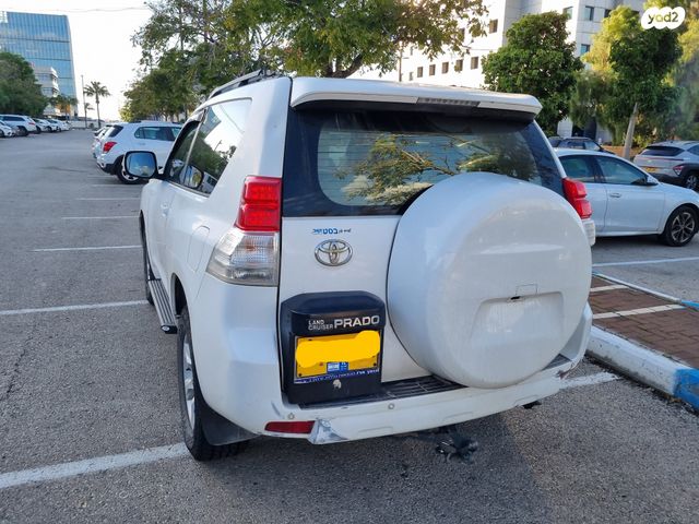 טויוטה לנד קרוזר