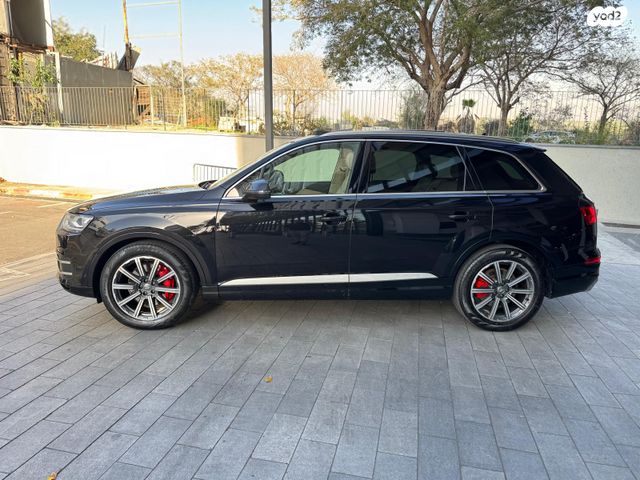 אאודי Q7