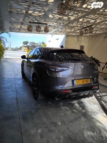 אלפא רומיאו סטלביו