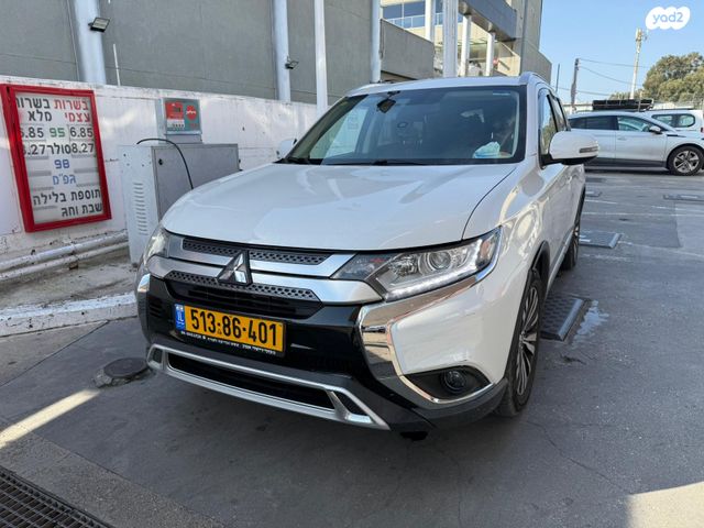 מיצובישי אאוטלנדר