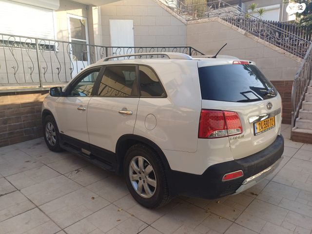 מודעת רכב קיה סורנטו