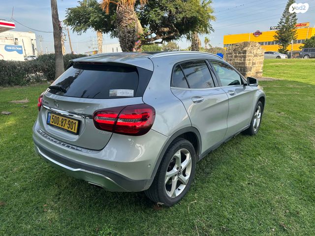 מרצדס-בנץ GLA