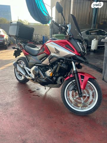 הונדה NC750X DCT