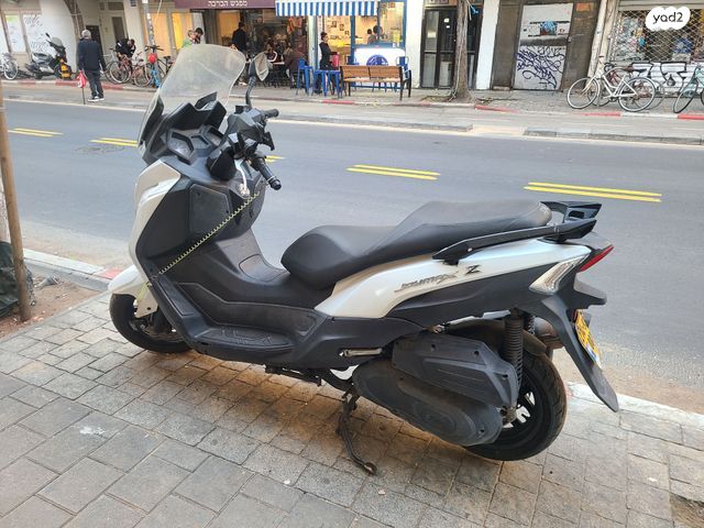 מודעת רכב סאן יאנג ג'וי-מקס Z-250